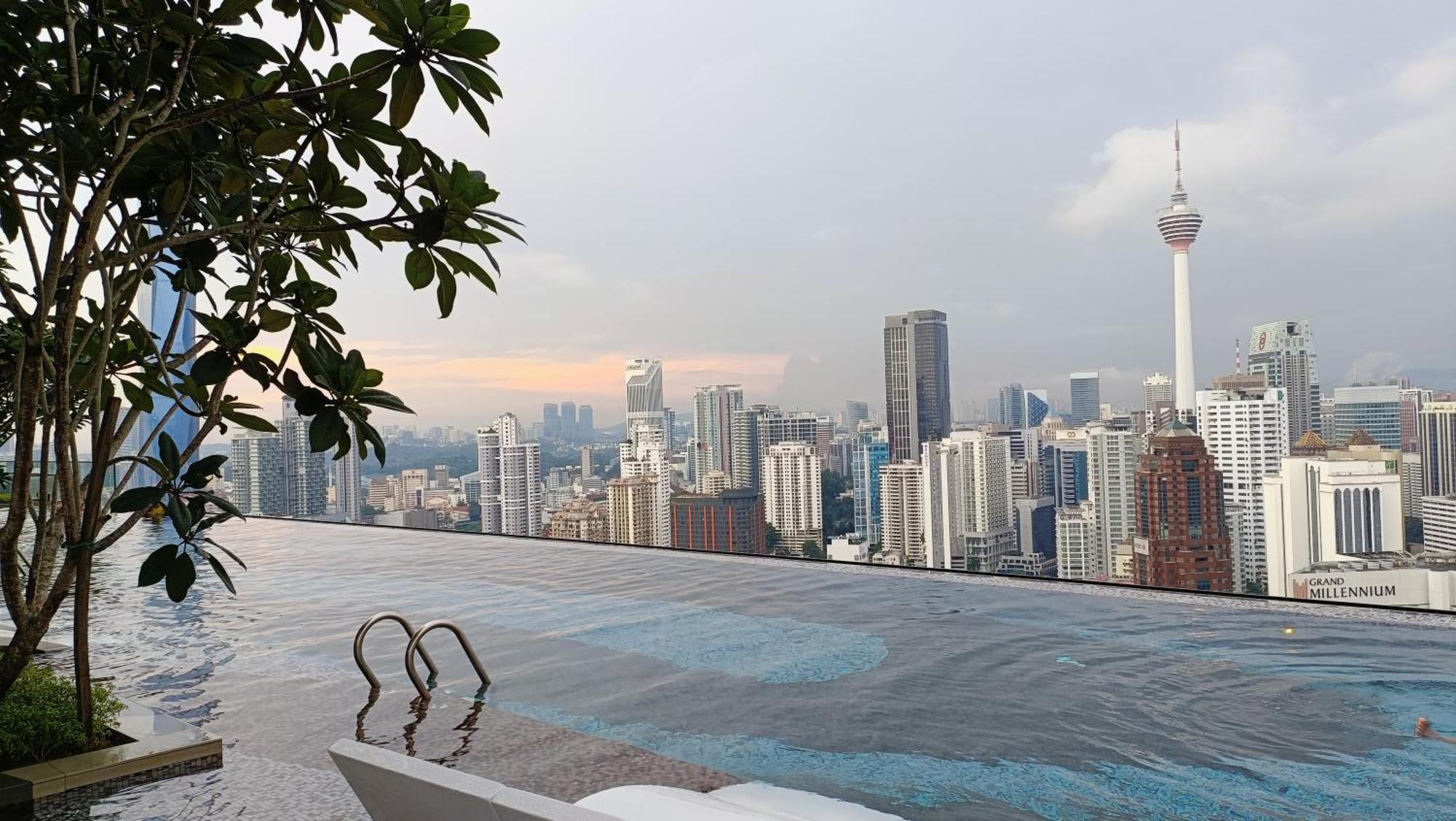 The Axon Suites Bukit Bintang Klcc By Skyscraper クアラルンプール エクステリア 写真